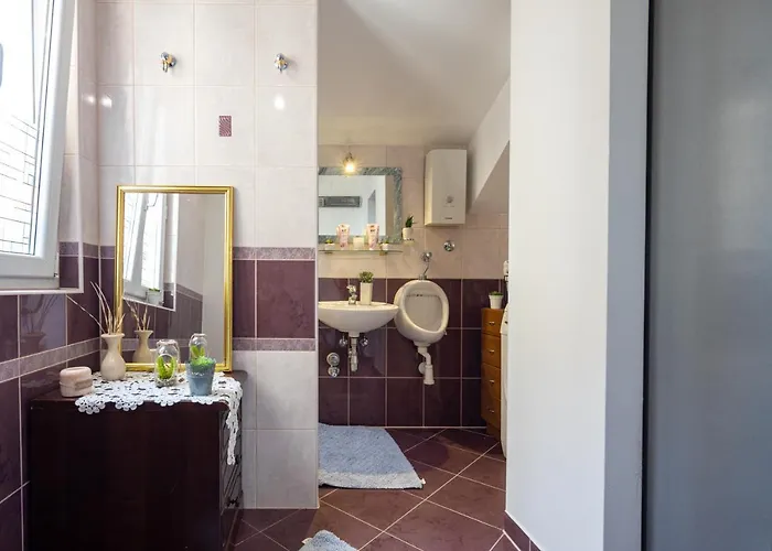 Camellia- Cozy Appartement