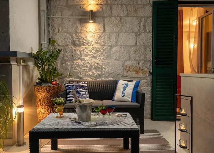 Camellia- Cozy Appartement