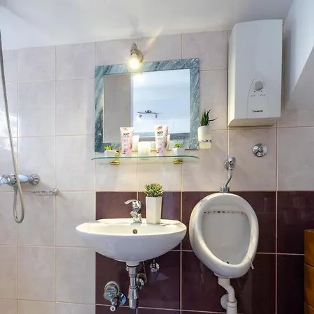 Camellia- Cozy Apartman *