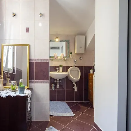 Camellia- Cozy Apartman